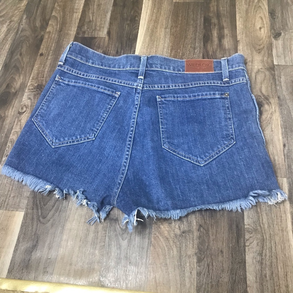 WildFox Helena High-Rise Cut Off Denim Shorts - Picture 3 of 7